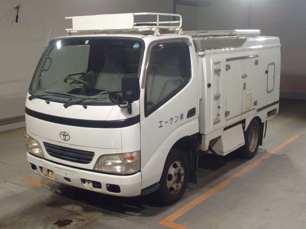Japan Auction Vehicles 4 2008 Toyota Dyna セイソウシャ auction photo