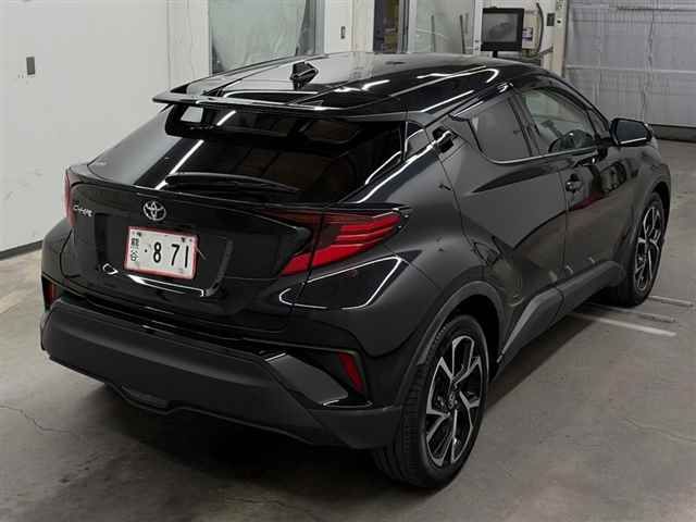 2022 Toyota C-HR G-T auction photo 5