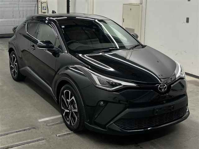2022 Toyota C-HR G-T Japan auction vehicle