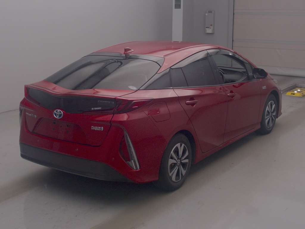2018 Toyota Prius PHEV Sセーフティプラス auction photo 2