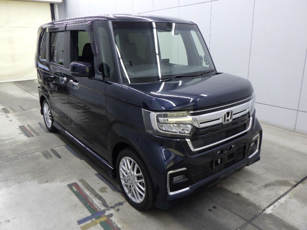 2023 Honda N-BOX Custom L Turbo Japan auction vehicle