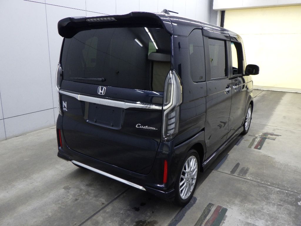 2023 Honda N-BOX Custom L Turbo auction photo 2