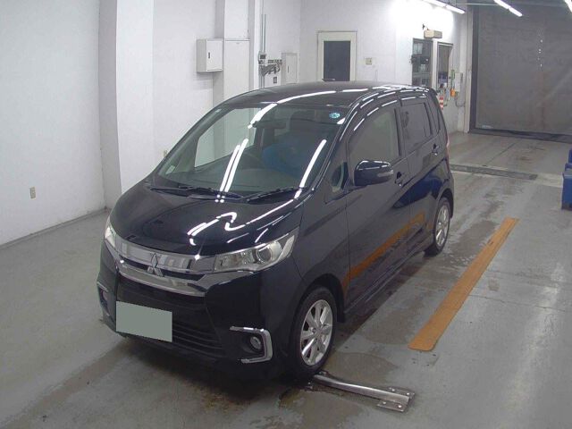 2017 Mitsubishi eKカスタム G auction photo 4
