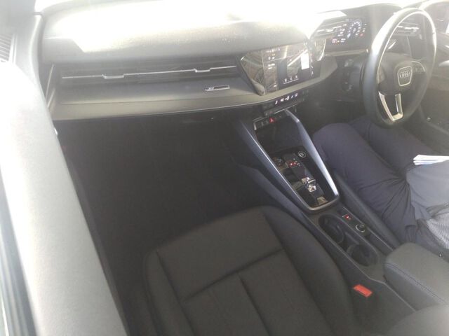 2024 Audi A3 スポB30TFSIアド auction photo 3
