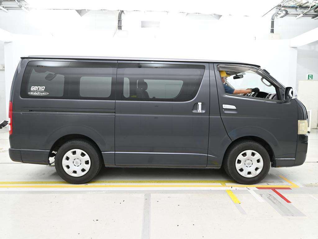 2005 Toyota Hiace ロングスーパーGL auction photo 3