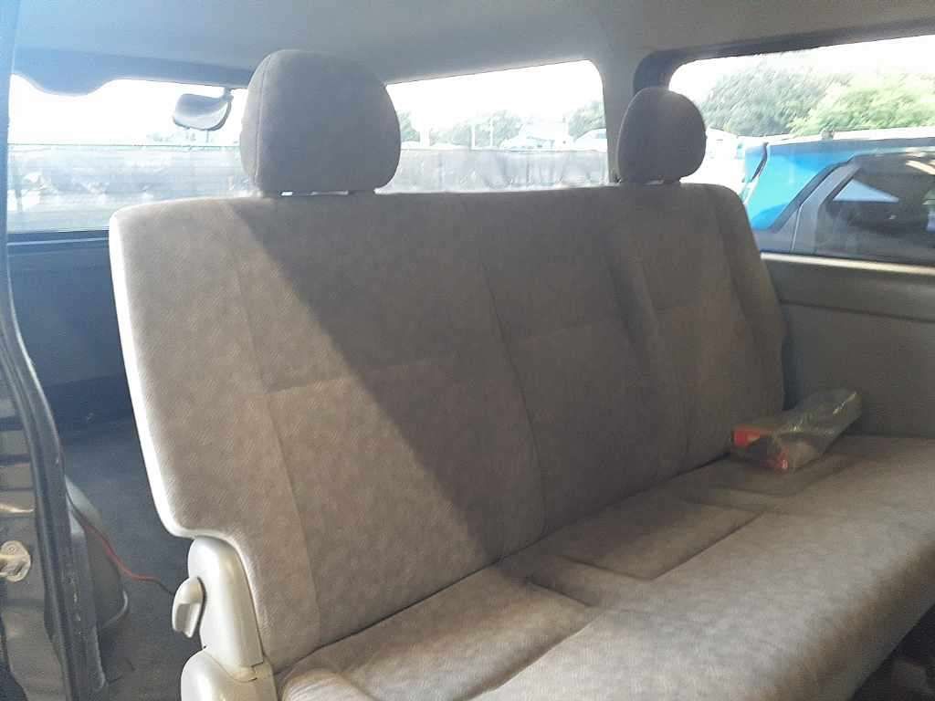 2005 Toyota Hiace ロングスーパーGL auction photo 11
