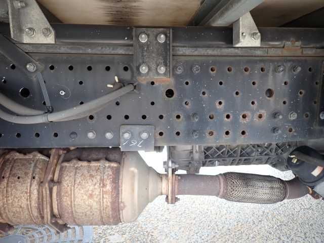 2017 Isuzu Elf 2.0T ドライバン PG付 auction photo 7