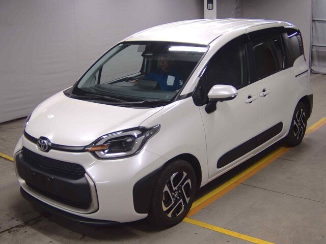 2022 Toyota Sienta ハイブリッドZ auction photo 4