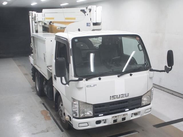 Japan Auction Vehicles 5 2013 Isuzu Elf Kousho Sagyousha auction photo