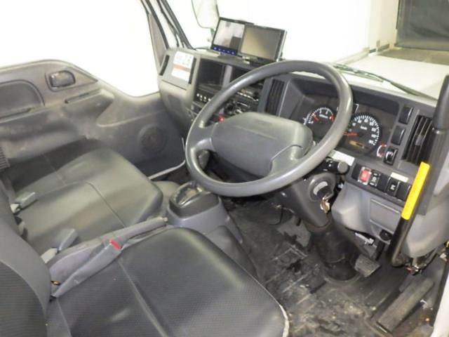 2013 Isuzu Elf Kousho Sagyousha auction photo 3