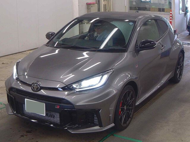 2024 Toyota GR Yaris RZハイパフォーマンス 4WD auction photo 4