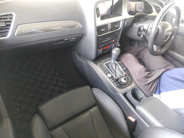 2011 Audi S4アバント Base grade 4WD auction photo 3
