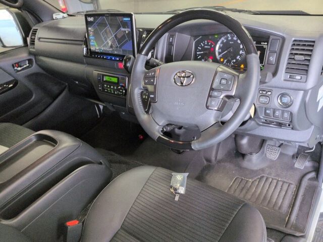 2025 Toyota Hiace LSGL Dark Pla S auction photo 6