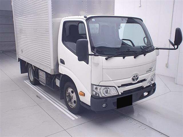 Japan Auction Vehicles 12 2019 Toyota Dyna 4WD Aluminum Van D-TB auction photo