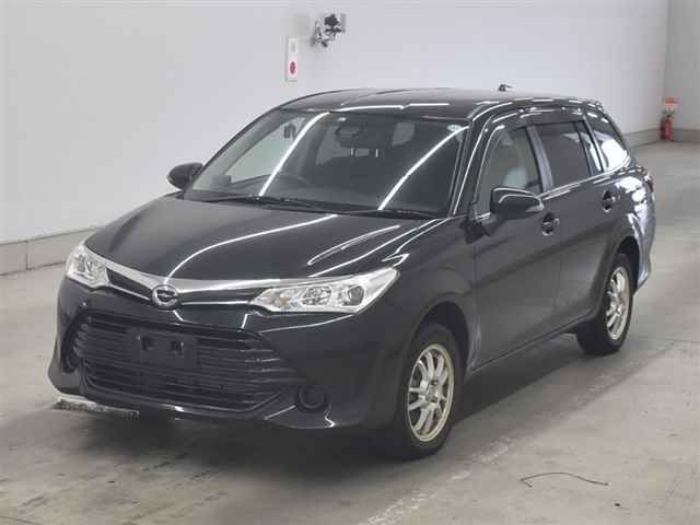 2015 Toyota Corolla Fielder 1.5G auction photo 4