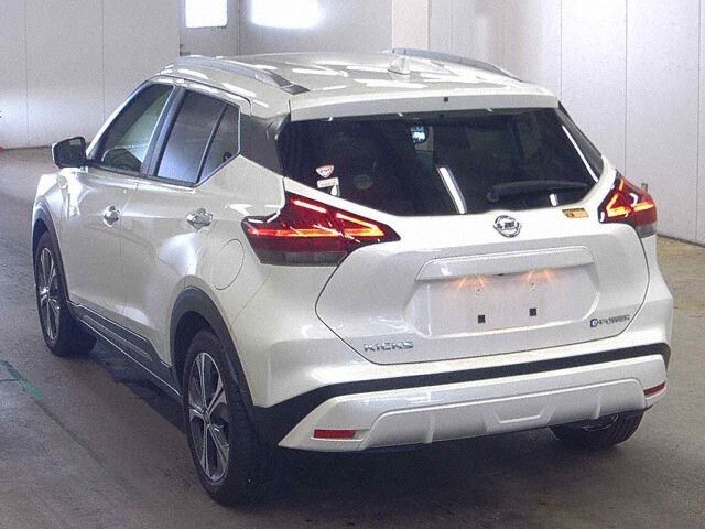 2023 Nissan Kicks X auction photo 2