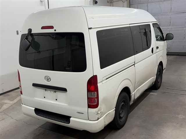 2010 Toyota Hiace DX GLパッケージ auction photo 5