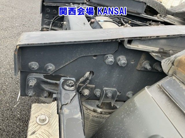 2021 Hino Profia tractor auction photo 10