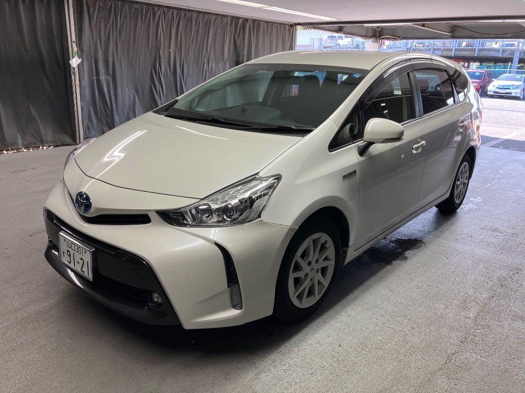 2016 Toyota Prius Alpha S auction photo 5