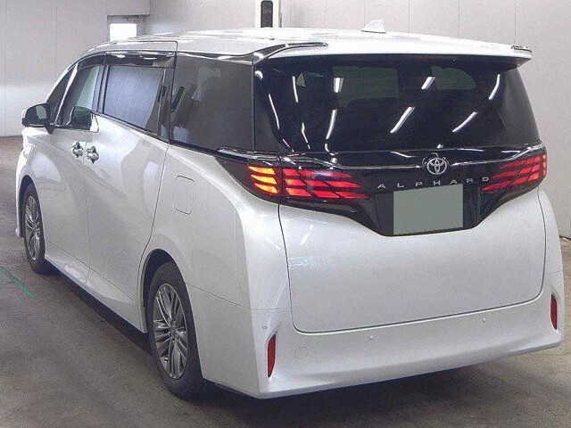 2024 Toyota Alphard Z auction photo 2