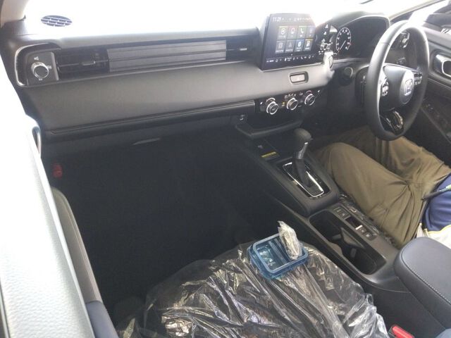 2026 Honda Vezel G 4WD auction photo 3