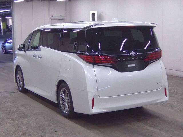 2026 Toyota Alphard Z auction photo 2