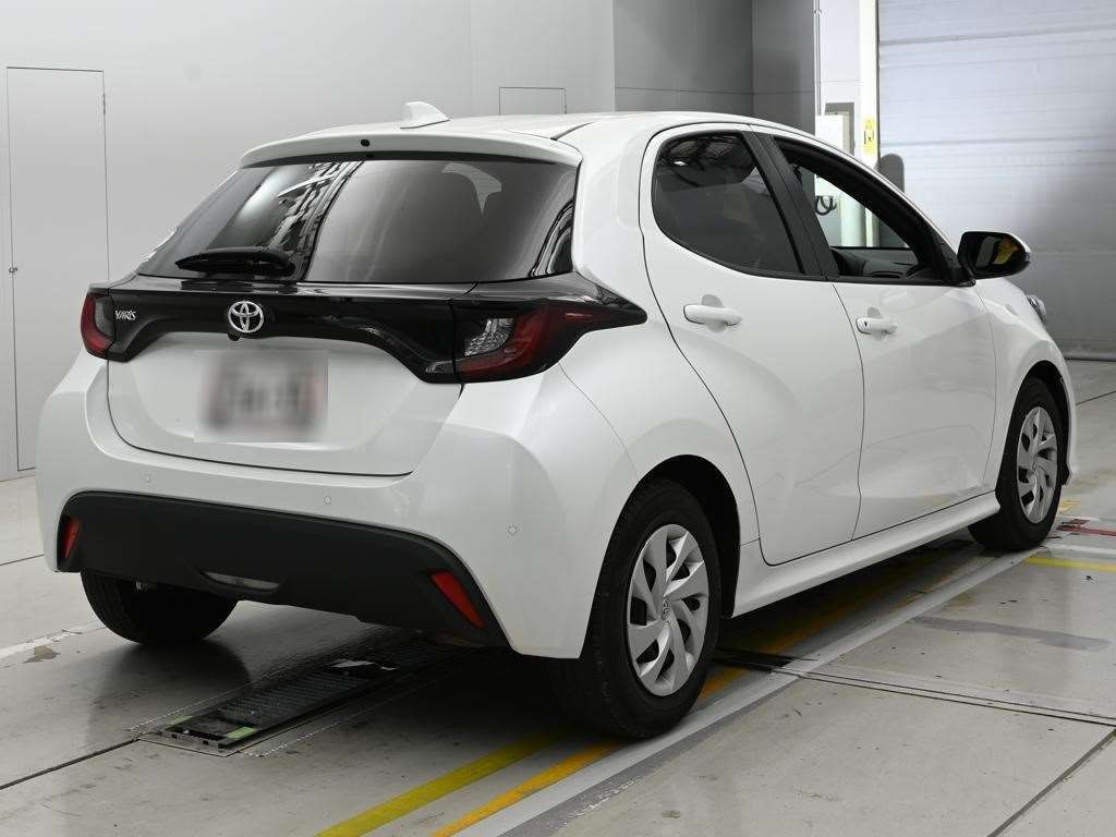 2023 Toyota Yaris X スマートエントリーパッケージ auction photo 2