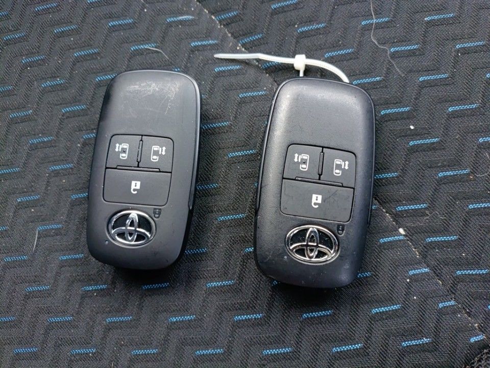 2021 Toyota Roomy auction photo 15