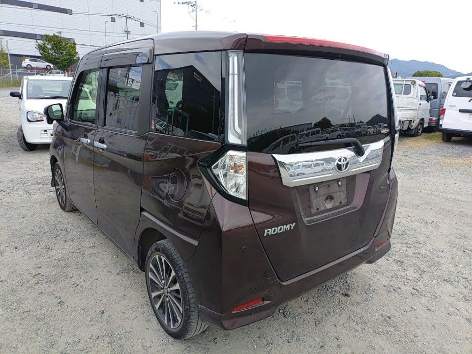 2021 Toyota Roomy auction photo 6