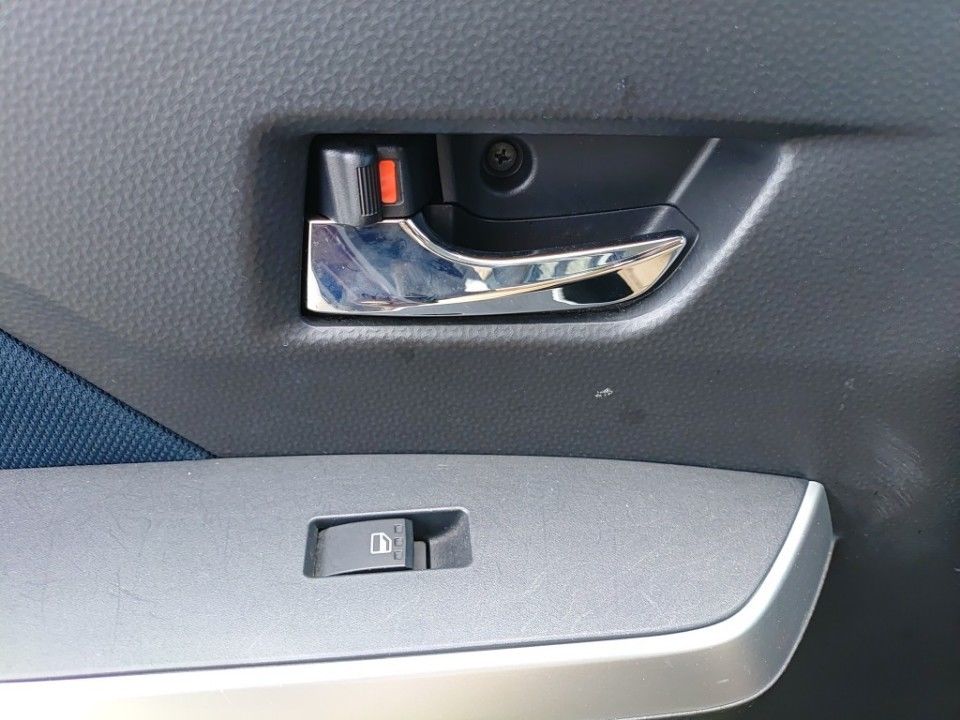 2021 Toyota Roomy auction photo 13
