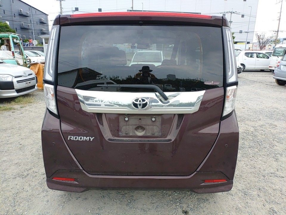 2021 Toyota Roomy auction photo 5