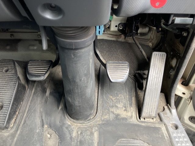 2010 Isuzu Forward アルミウイング ワイド auction photo 4