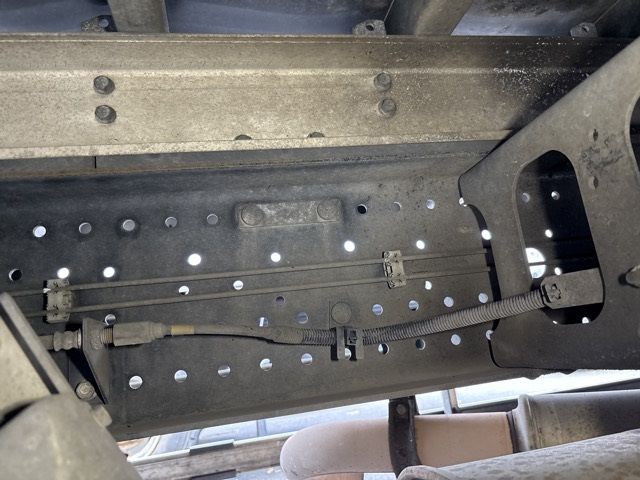 2010 Isuzu Forward アルミウイング ワイド auction photo 17