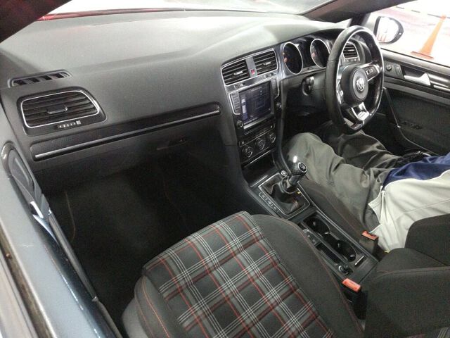 2015 Volkswagen ゴルフGTI ベースグレード auction photo 3