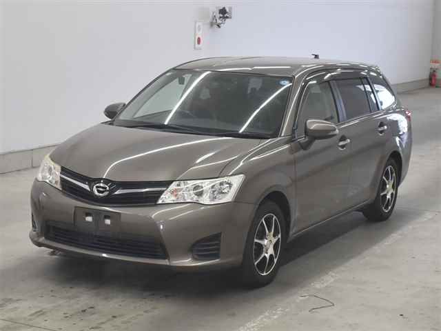 2014 Toyota Corolla Fielder 1.8S auction photo 4