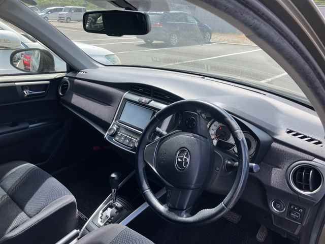 2014 Toyota Corolla Fielder 1.8S auction photo 3