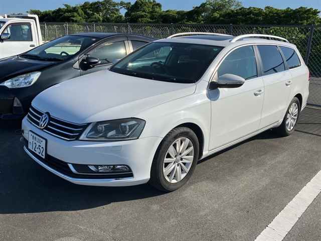 2013 Volkswagen VWパサートヴァリアント auction photo 4