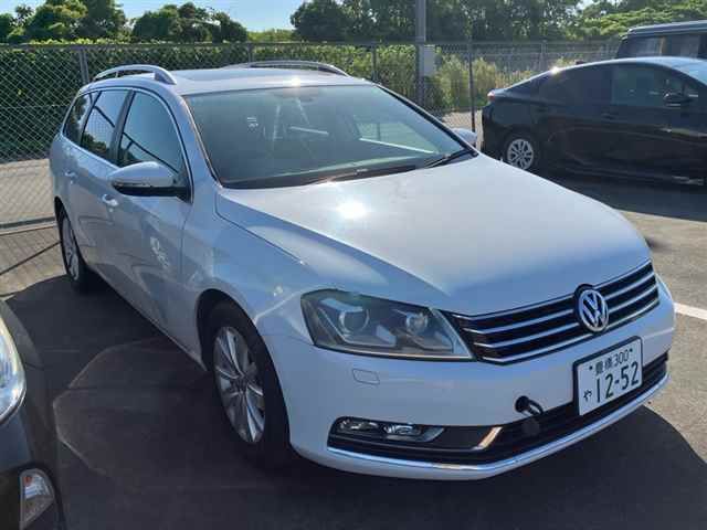 2013 Volkswagen VWパサートヴァリアント Japan auction vehicle