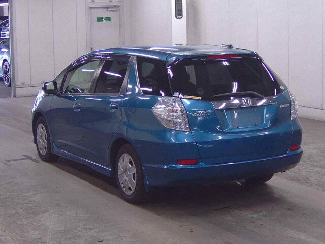 2012 Honda Fit Shuttle HV Smart Selection auction photo 2