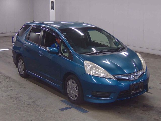 Japan Auction Vehicles 8 2012 Honda Fit Shuttle HV Smart Selection auction photo
