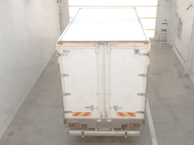 2016 Isuzu Forward 冷蔵・冷凍車 auction photo 3