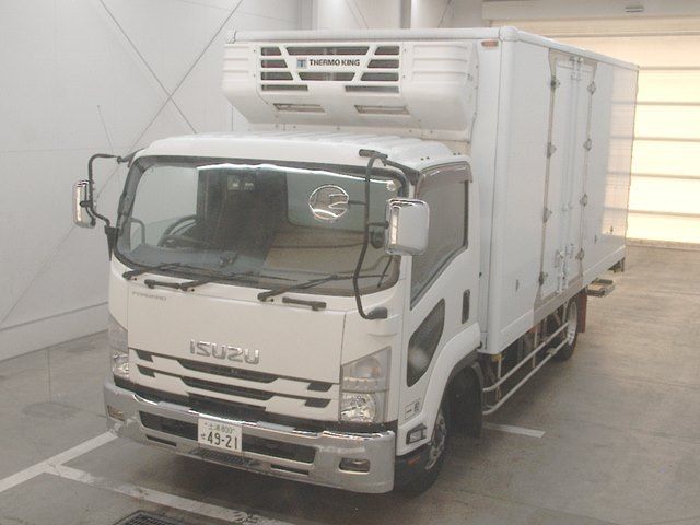 Japan Auction Vehicles 10 2016 Isuzu Forward 冷蔵・冷凍車 auction photo