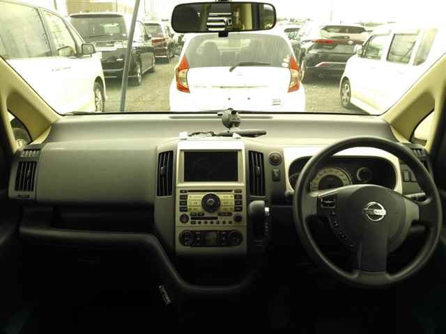 2005 Nissan Serena 20S auction photo 8