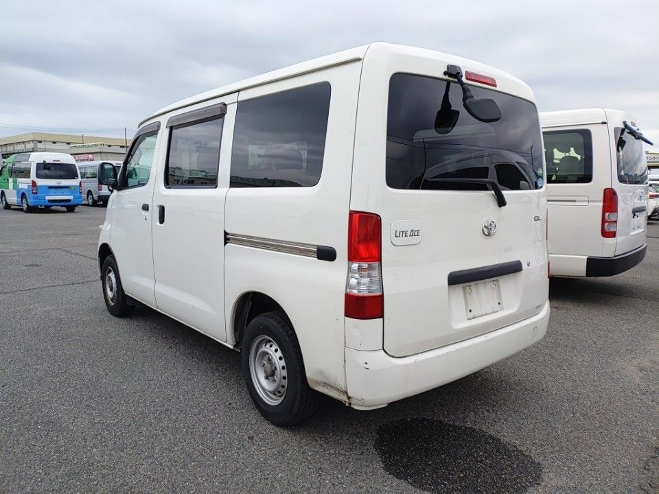 2018 Toyota LiteAce auction photo 6