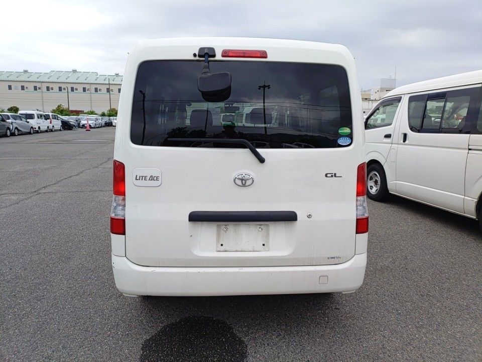 2018 Toyota LiteAce auction photo 5