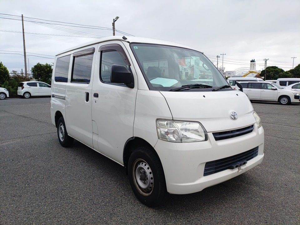 2018 Toyota LiteAce auction photo 4