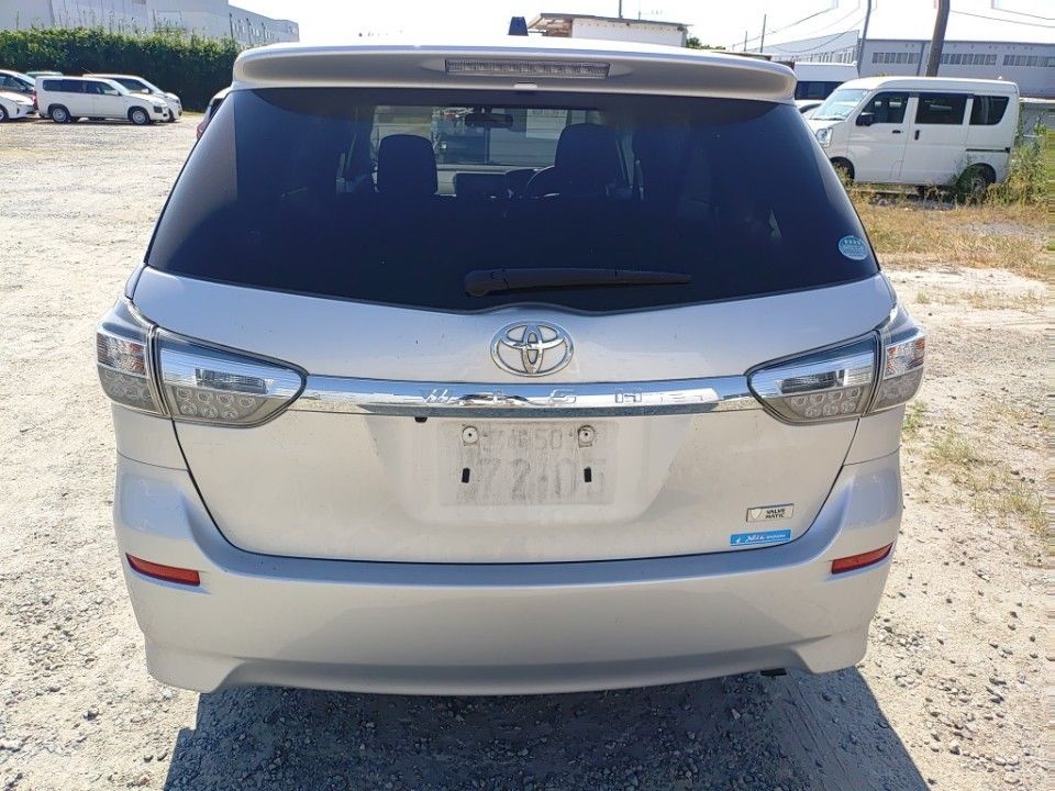 2017 Toyota Wish auction photo 5