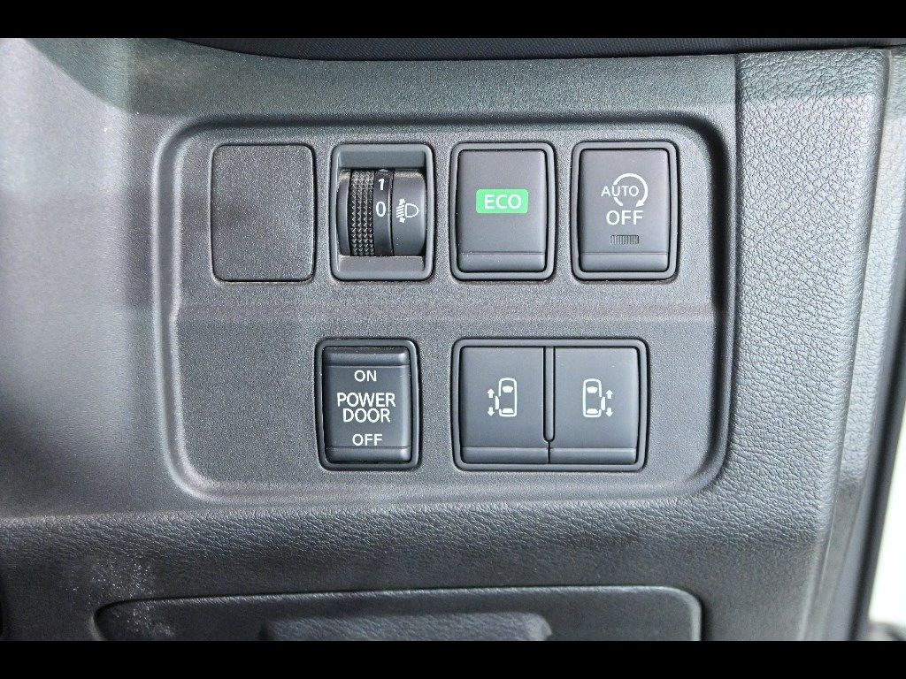 2017 Nissan Serena X Vセレクション auction photo 10
