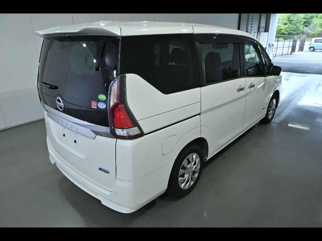 2017 Nissan Serena X Vセレクション auction photo 2