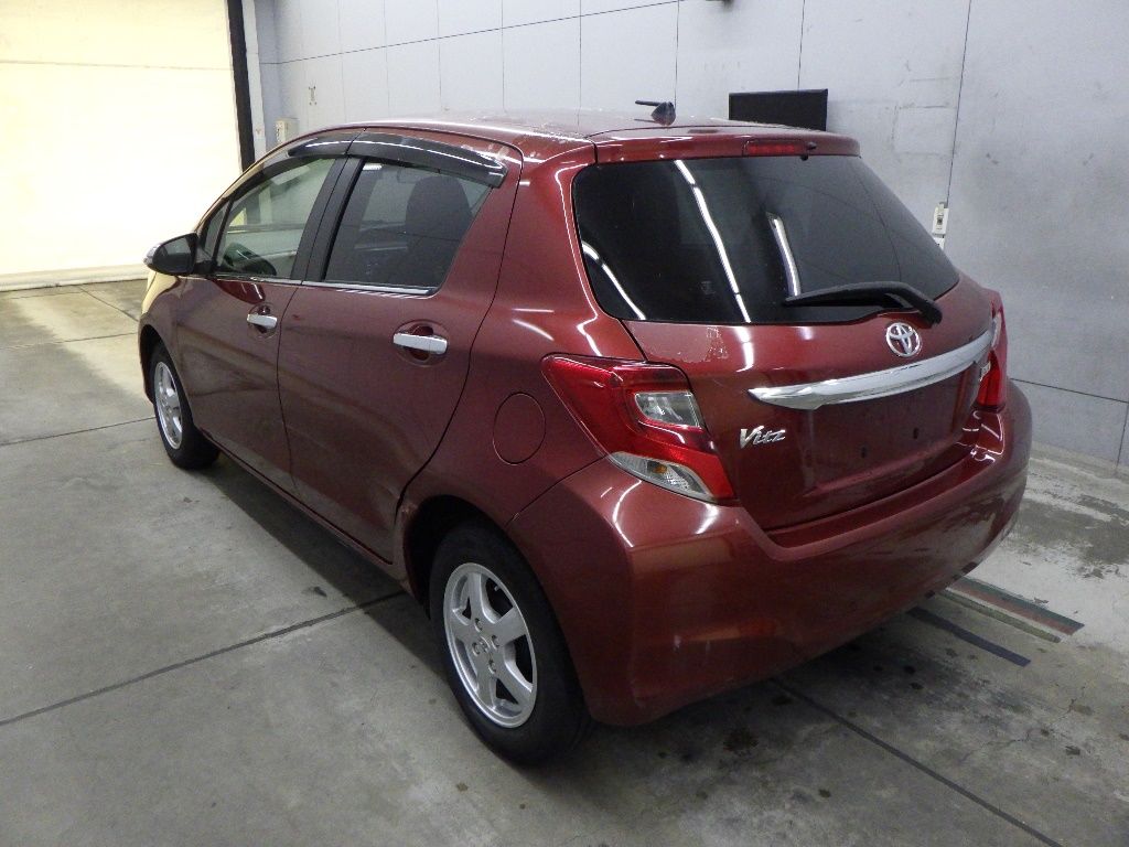 2015 Toyota ヴィッツ 5HB ジュエラスマートストップパッケージ auction photo 5